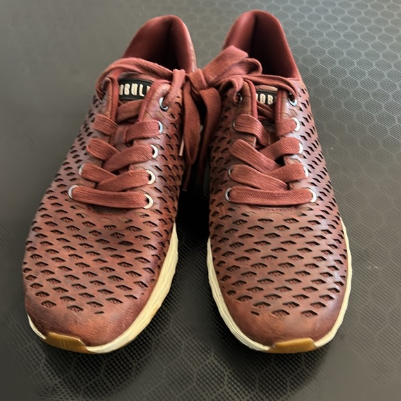 Maroon leather Nobull running shoes size 8.5 - Picture 2 of 6
